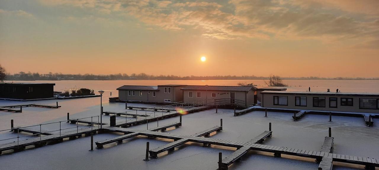 Visserslust - Woonboten & Appartementen Vinkeveen Zewnętrze zdjęcie